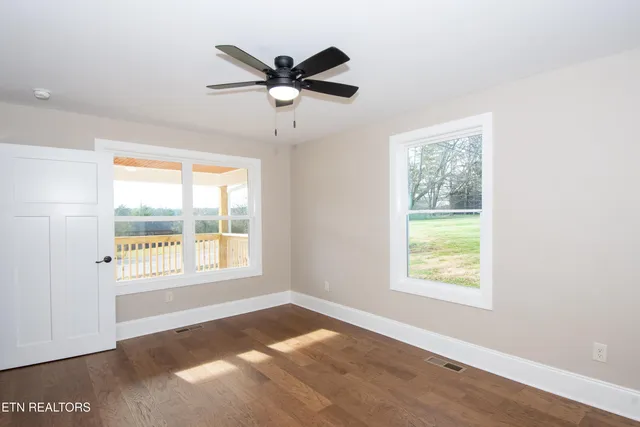 $437,400 | 308 West Hill Avenue, Friendsville, TN 37737