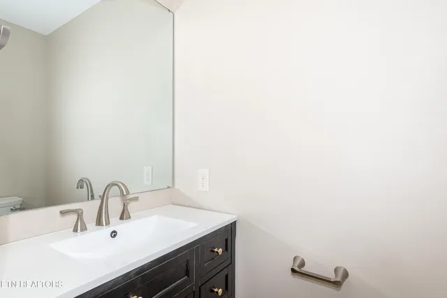 $437,400 | 308 West Hill Avenue, Friendsville, TN 37737