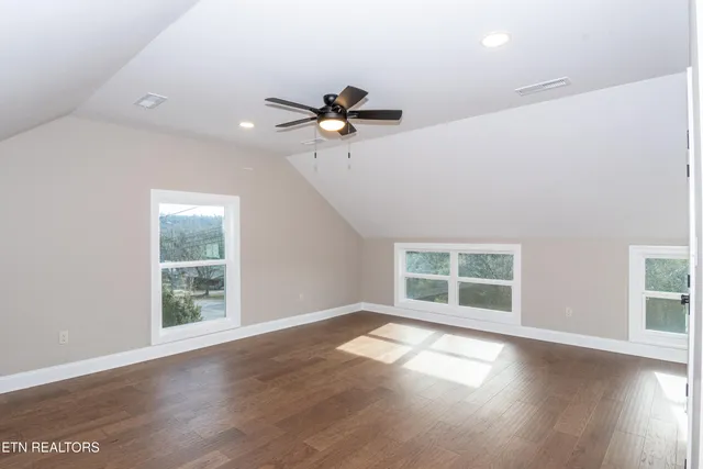 $437,400 | 308 West Hill Avenue, Friendsville, TN 37737