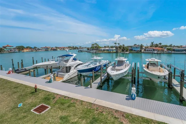 $4,500 | 415 Island Way, Unit 511, Clearwater Beach, FL 33767