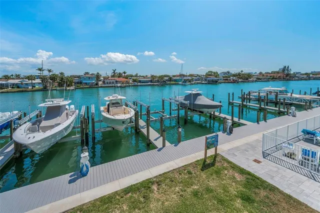 $4,500 | 415 Island Way, Unit 511, Clearwater Beach, FL 33767