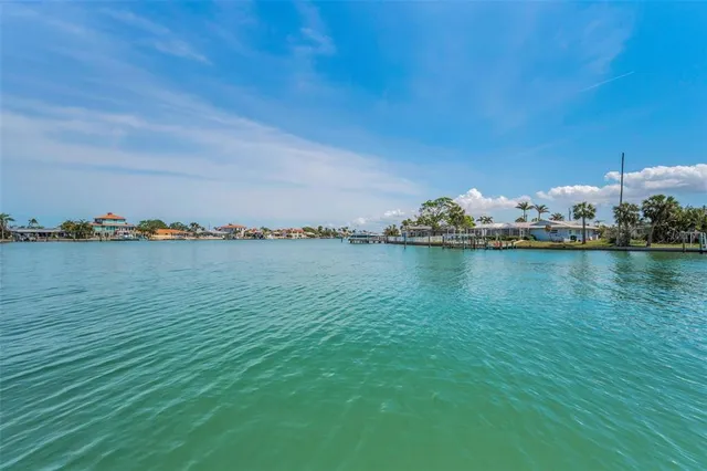 $4,500 | 415 Island Way, Unit 511, Clearwater Beach, FL 33767
