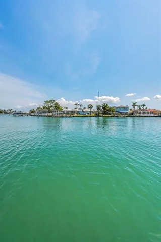 $4,500 | 415 Island Way, Unit 511, Clearwater Beach, FL 33767