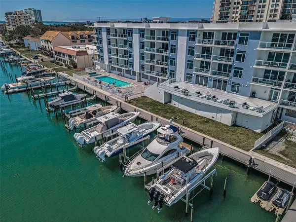 $4,500 | 415 Island Way, Unit 511, Clearwater Beach, FL 33767