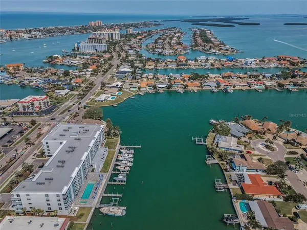 $4,500 | 415 Island Way, Unit 511, Clearwater Beach, FL 33767