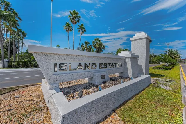 $4,500 | 415 Island Way, Unit 511, Clearwater Beach, FL 33767