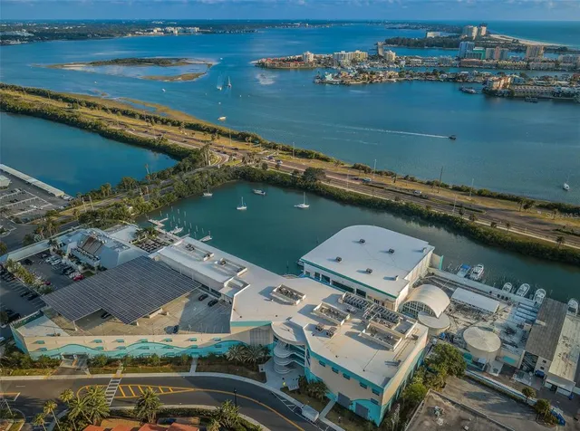 $4,500 | 415 Island Way, Unit 511, Clearwater Beach, FL 33767