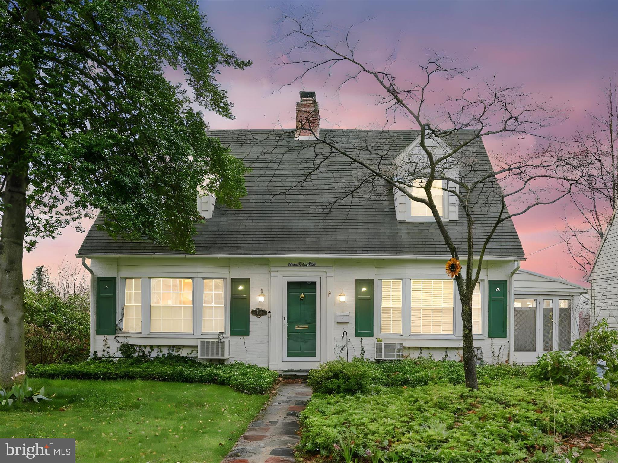 341 Creston Road York, PA 17403 - Photo 2 of 41 Twilight