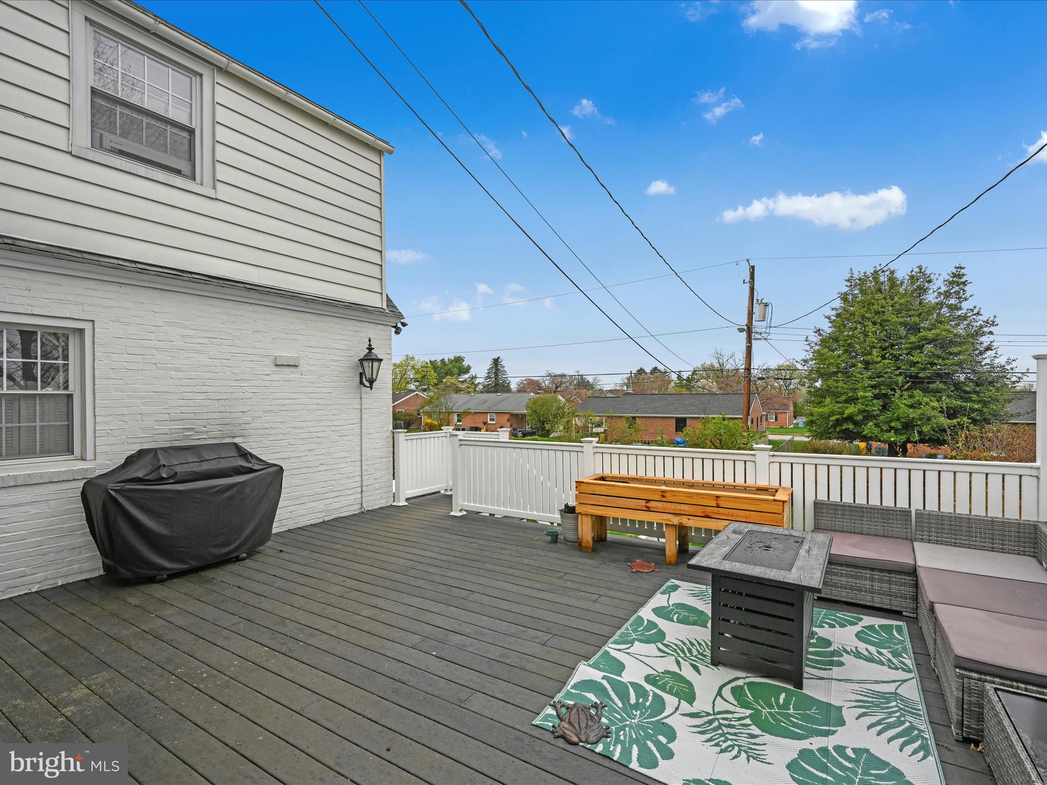341 Creston Road York, PA 17403 - Photo 35 of 41 Deck