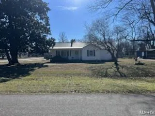 $137,000 | 122 East Lewis Street, Lilbourn, MO 63862