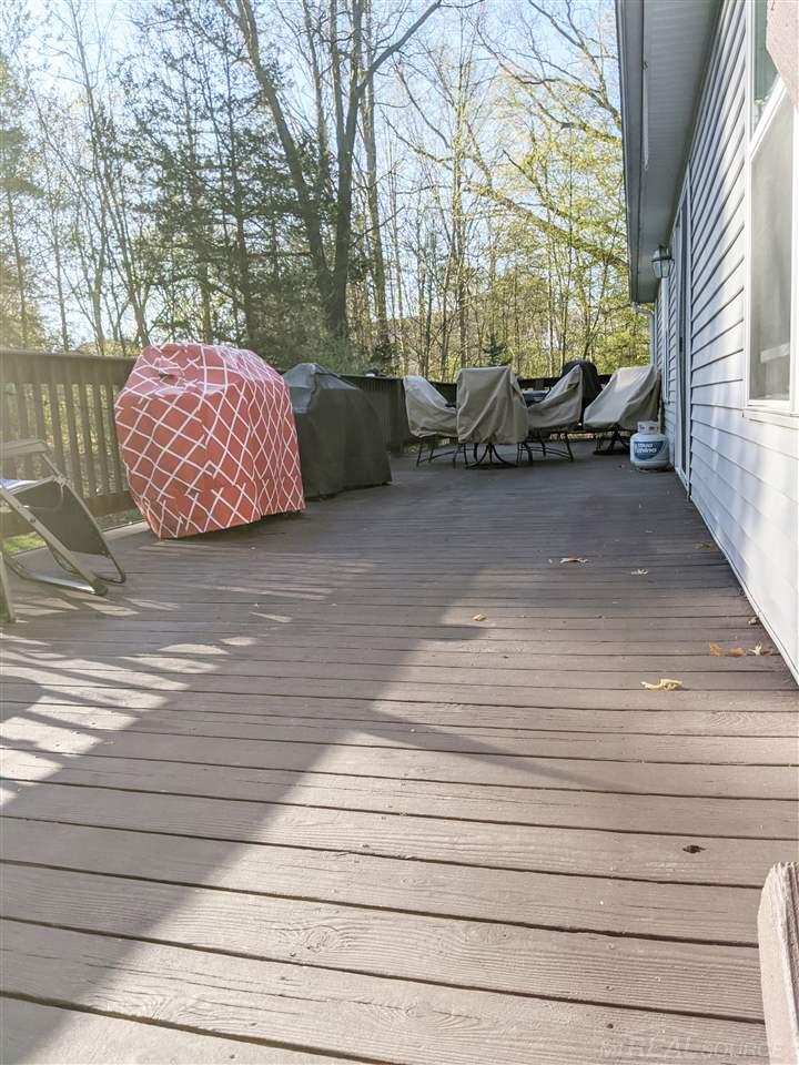 11985 Dexter-Pinckney Road Pinckney, MI 48169 - Photo 5 of 31