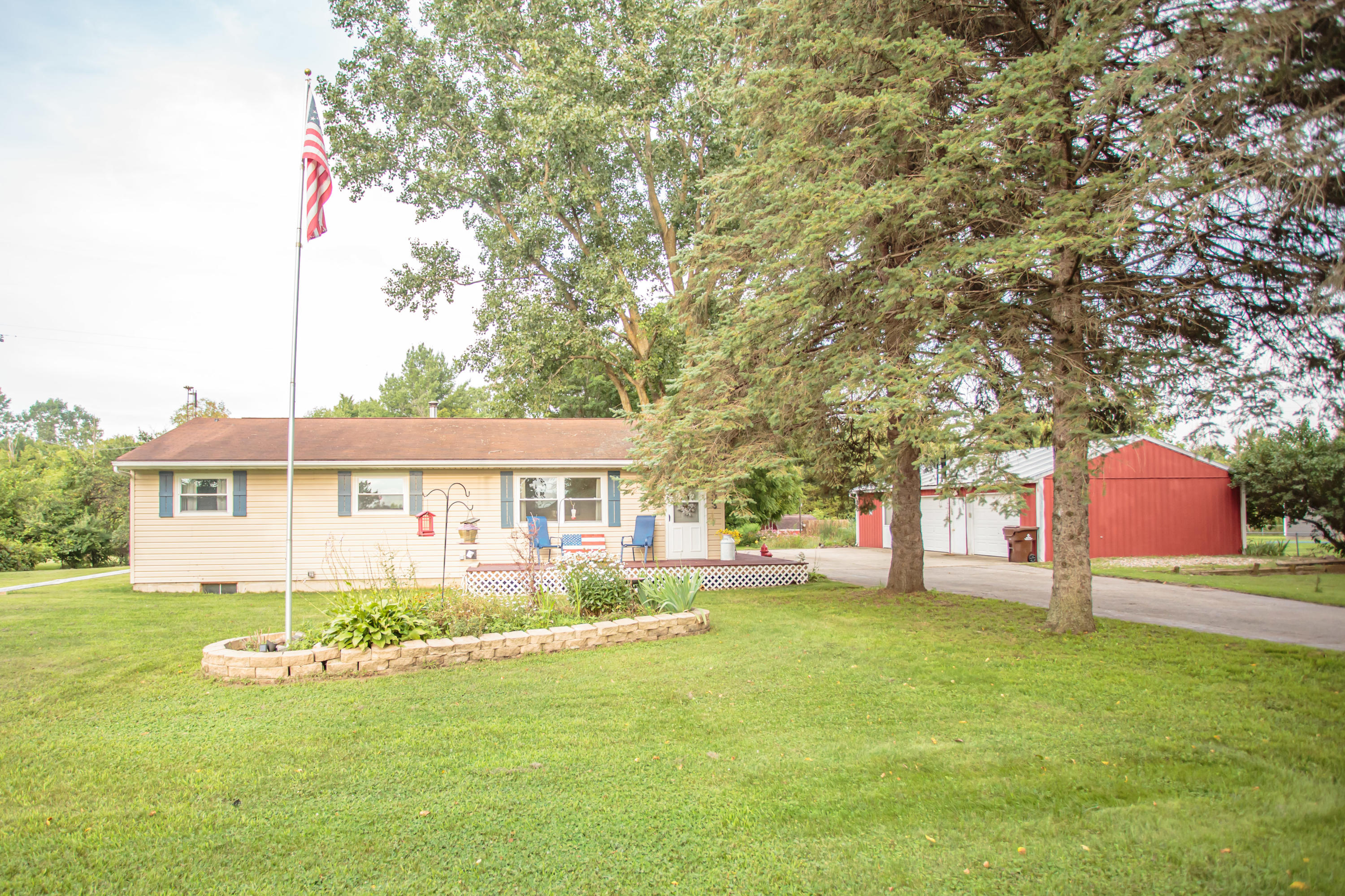 3723 South Williams Road Stockbridge, MI 49285 - Photo 1 of 26 3723 Williams_20210730-2