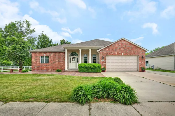 $375,000 | 944 West 1st Street, Braidwood, IL 60408