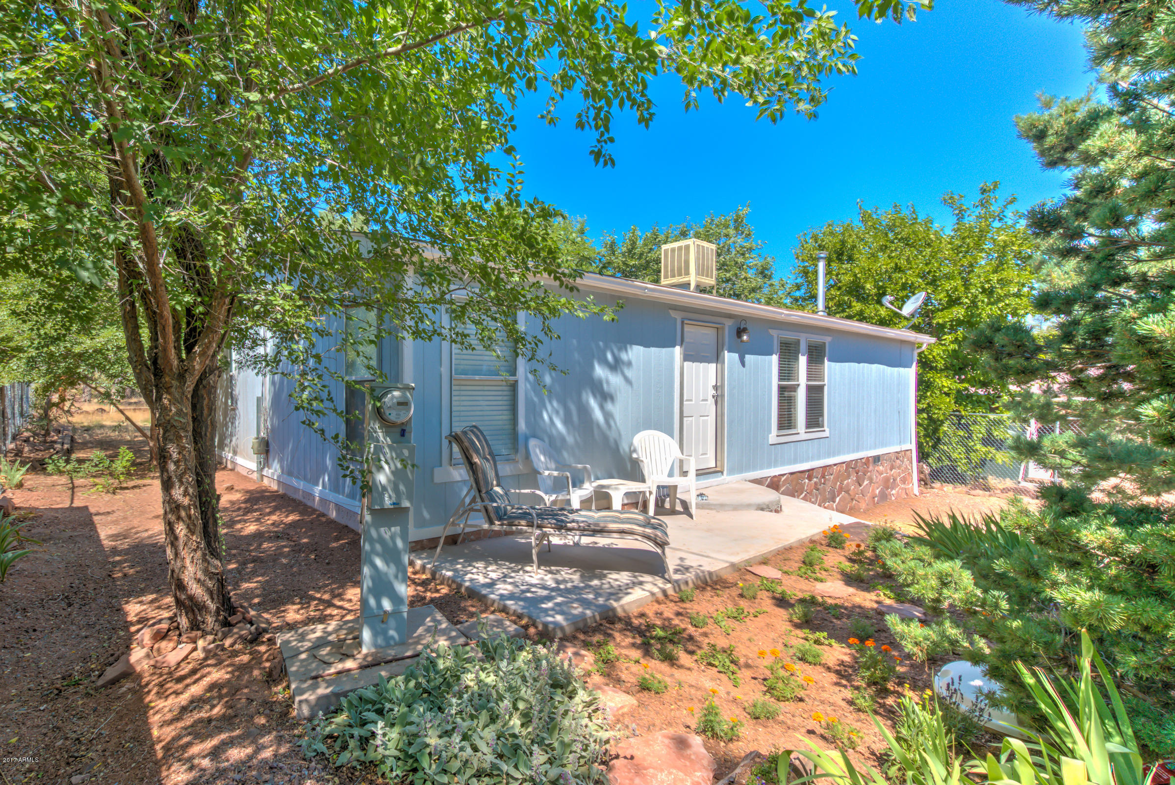 7420 Toya Vista Rd - Front
