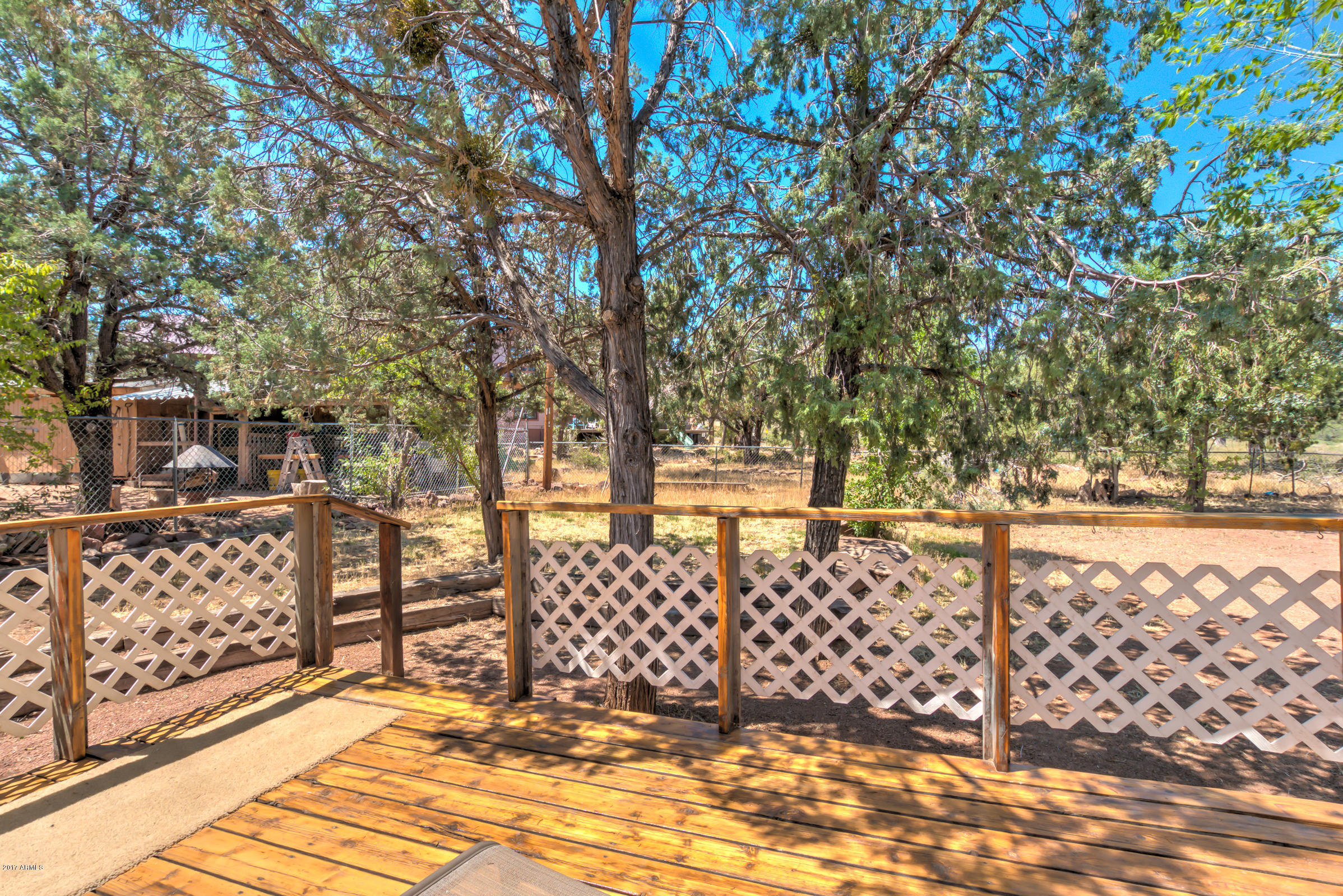7420 Toya Vista Rd - Back patio