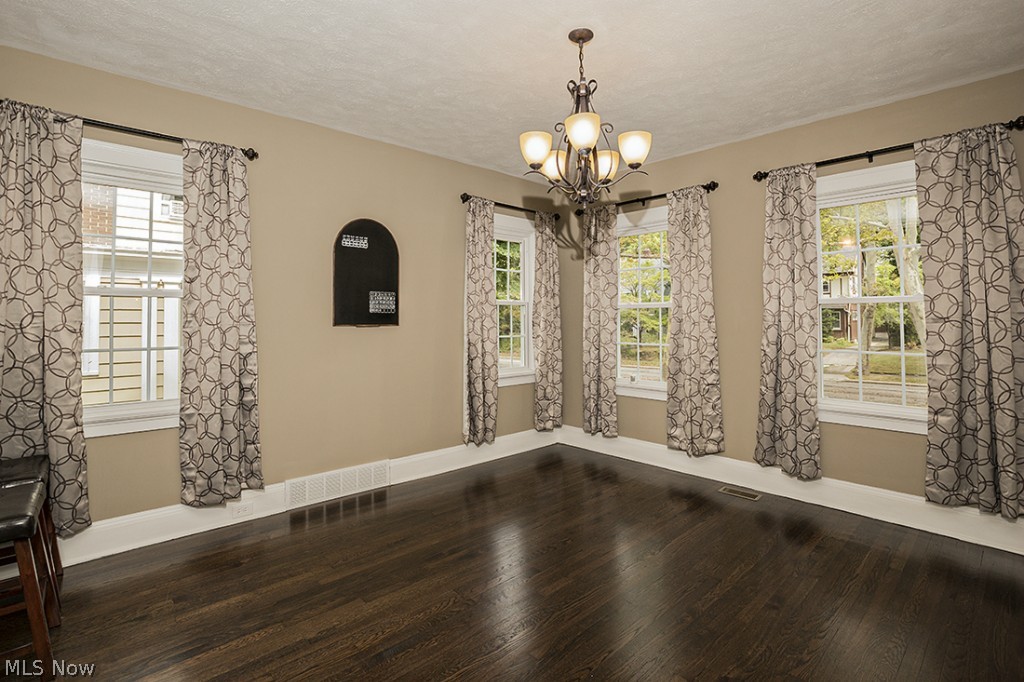 3056 Chadbourne Road Cleveland, OH 44120 - Photo 8 of 25