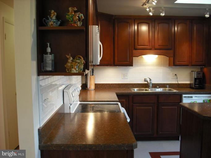 5902 Michael Road Waldorf, MD 20601 - Photo 16 of 23 Kitchen #2