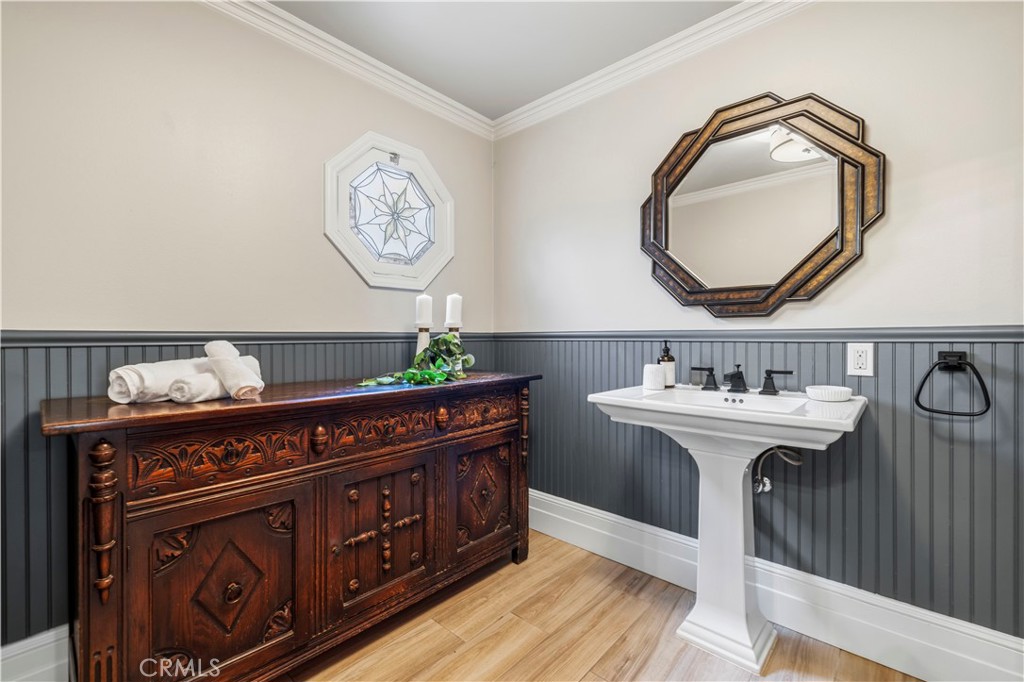 24923 Highspring Avenue Newhall, CA 91321 - Photo 24 of 55 Downstairs guest powder room