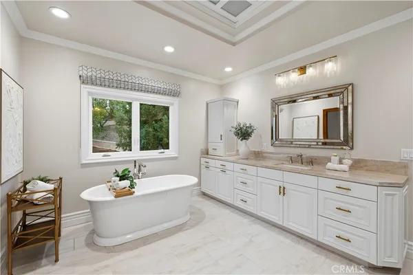 $2,095,000 | 24923 Highspring Avenue, Newhall, CA 91321