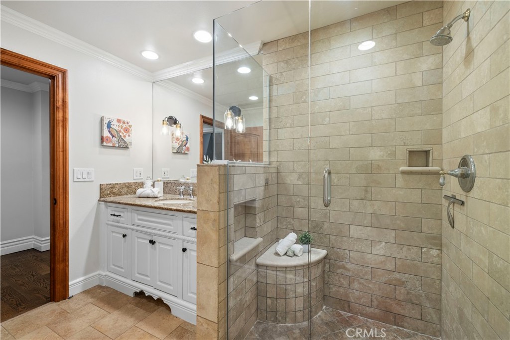 24923 Highspring Avenue Newhall, CA 91321 - Photo 38 of 55