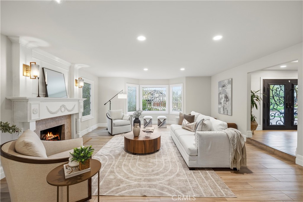 24923 Highspring Avenue Newhall, CA 91321 - Photo 6 of 55