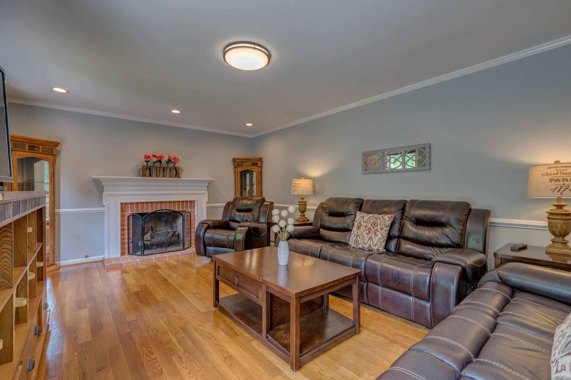 1719 Millbridge Road Salem, VA 24153 - Photo 17 of 37 Family Room