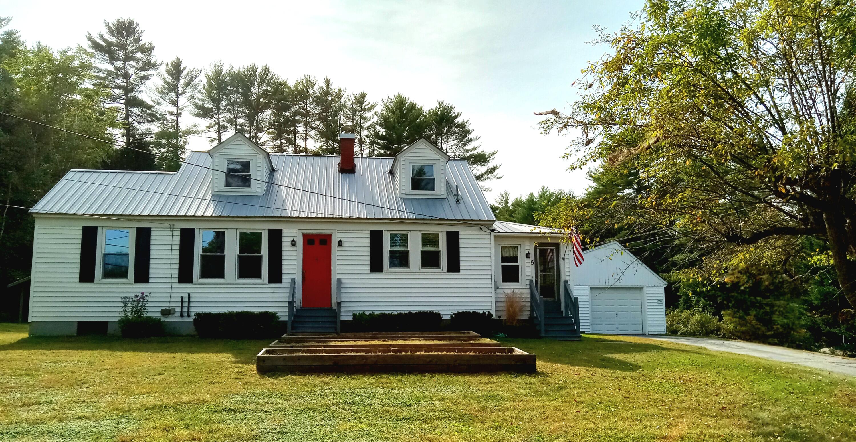 5 East Oxford Road South Paris, ME 04281 - Photo 1 of 33 Ext front MLS