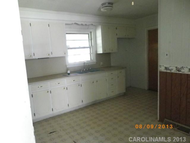 415 Monticello Road Lancaster, SC 29720 - Photo 3 of 12
