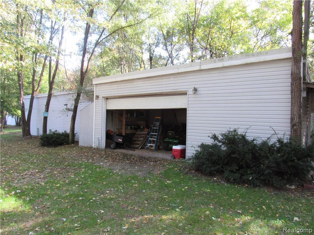759 Crescent Lake Road Waterford, MI 48327 - Photo 8 of 32 Crescent lake, Arrowhead, Greenview Oct.17' 023