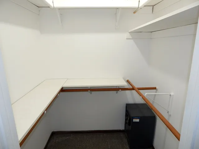 $2,695 | 1985 Navarone Drive, Naperville, IL 60565