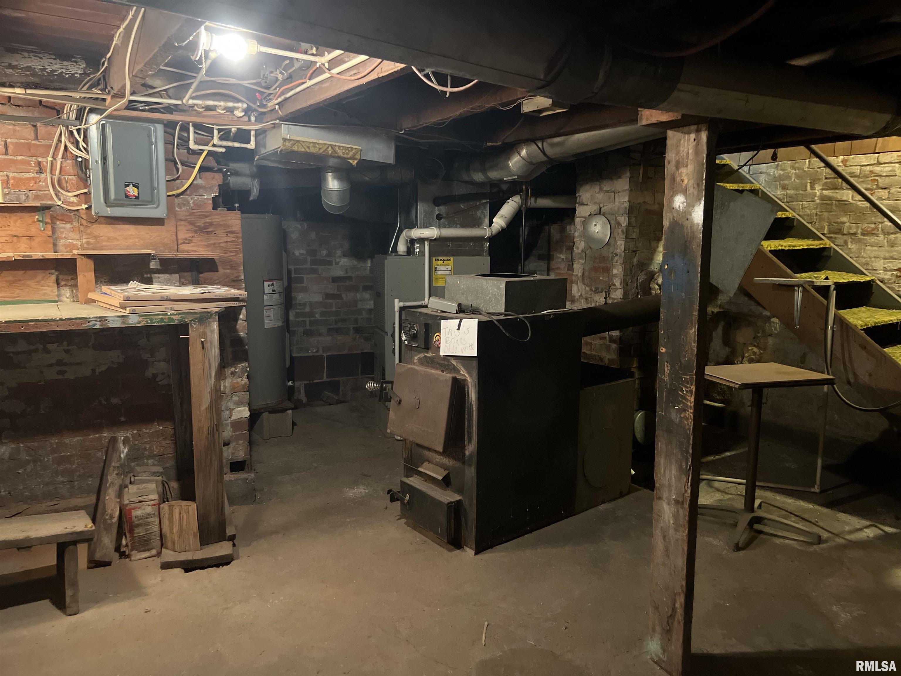 777 Cole Street Bushnell, IL 61422 - Photo 23 of 24