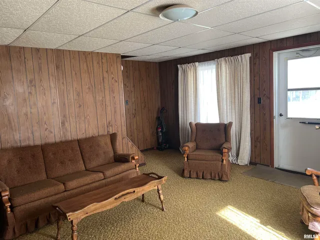 $55,000 | 777 Cole Street, Bushnell, IL 61422