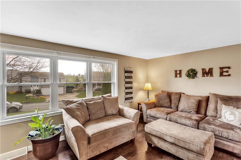 135 Rizzi Drive Irwin, PA 15642 - Photo 12 of 28 Gallery Image 12