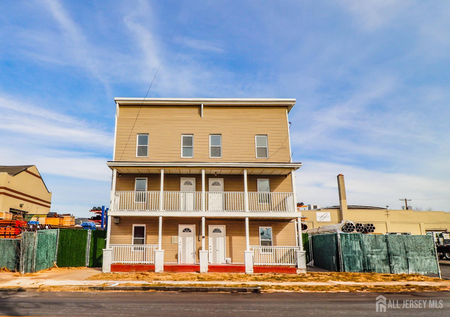 364 Market Street, Unit 1F Perth Amboy, NJ 08861 - Photo 5 of 9