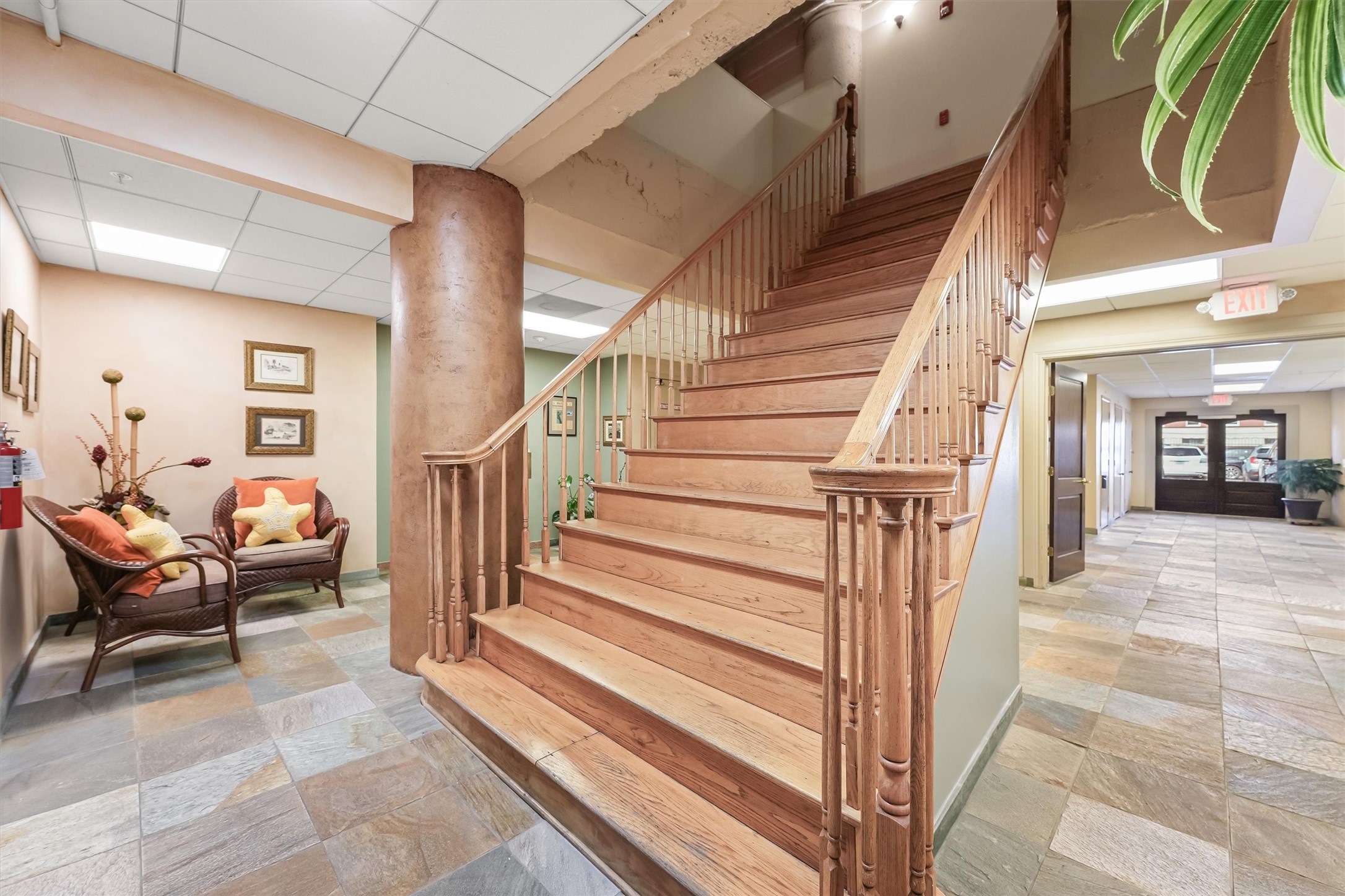 104 21st Street, Unit 203 Galveston, TX 77550 - Photo 21 of 27 a view of entryway
