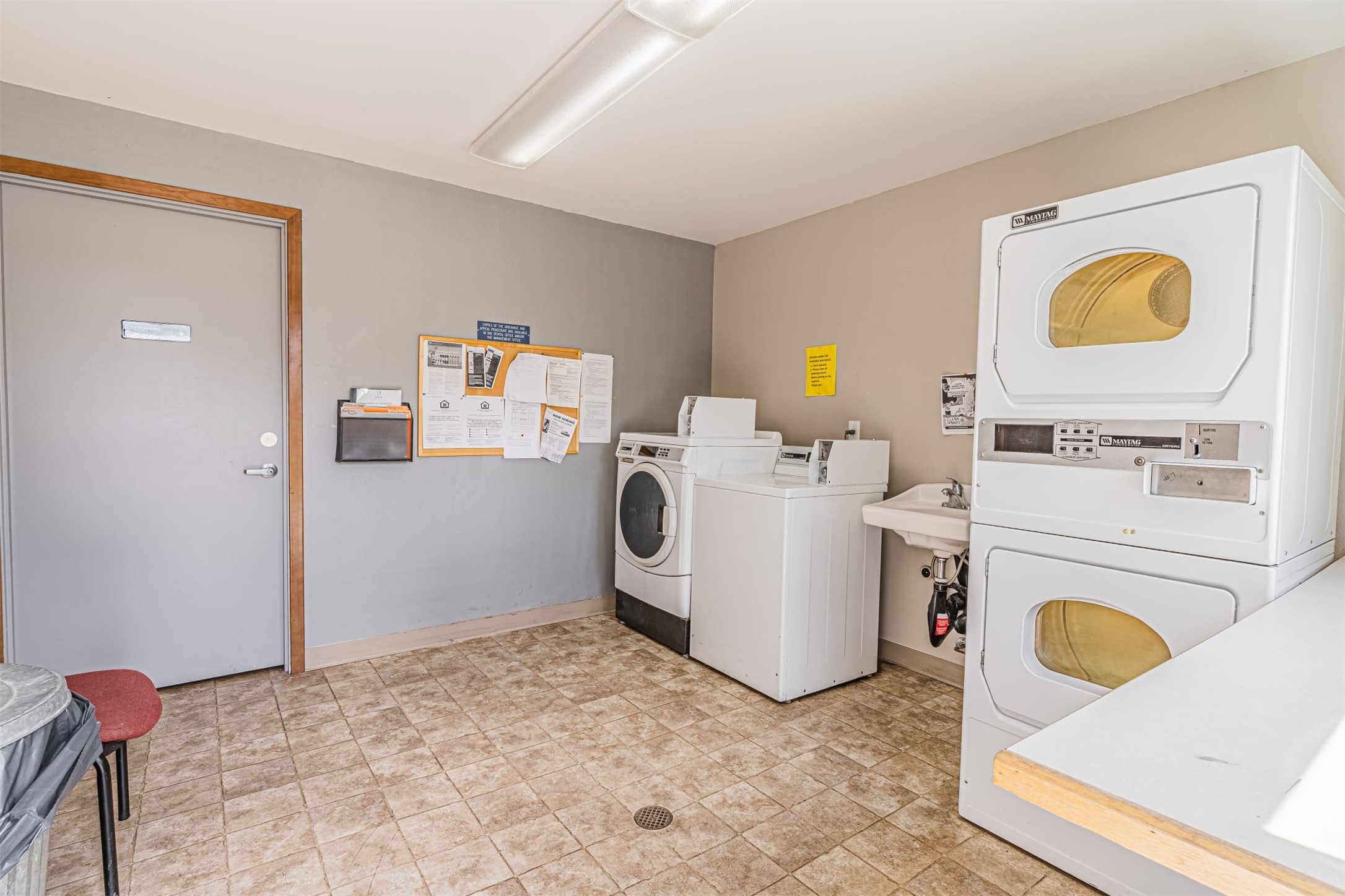 2210 Southwest 19th Street, Unit 50 Redmond, OR 97756 - Photo 12 of 14
