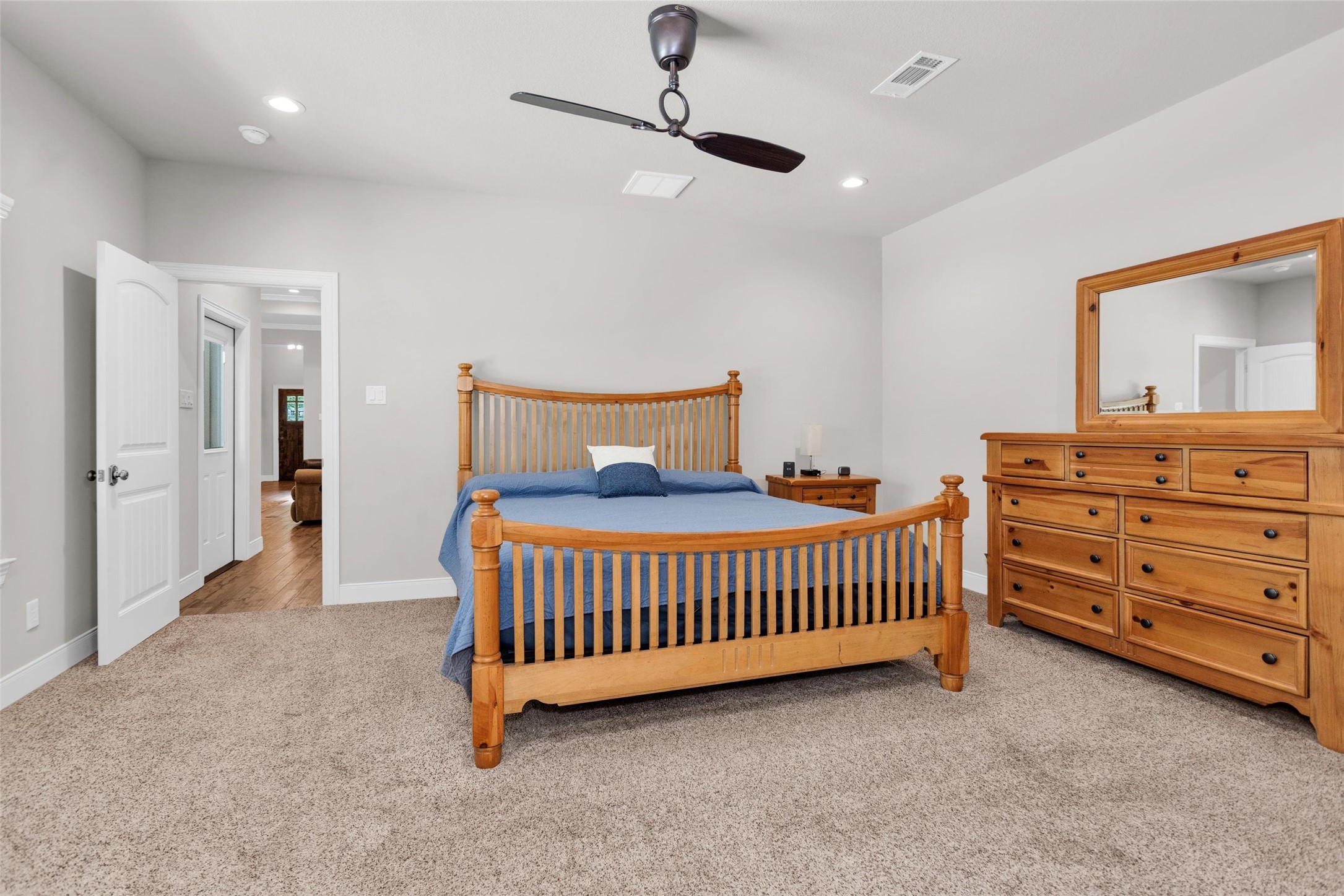 11781 Walding Road Montgomery, TX 77356 - Photo 21 of 47 Spacious primary bedroom.