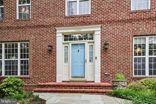 $1,300,000 | 47404 Middle Bluff Place, Sterling, VA 20165