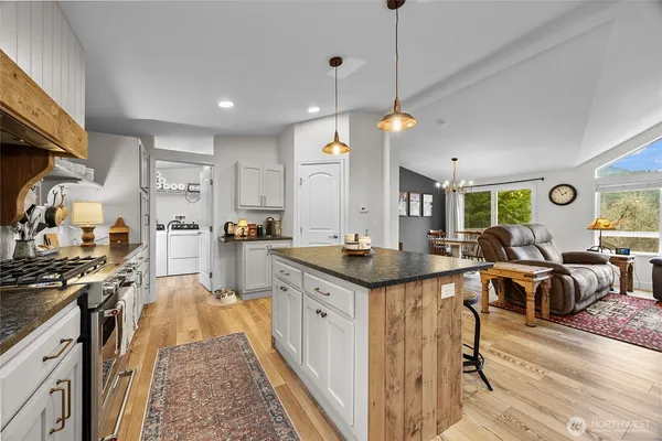$479,900 | 185 Wilderness Drive, Randle, WA 98377