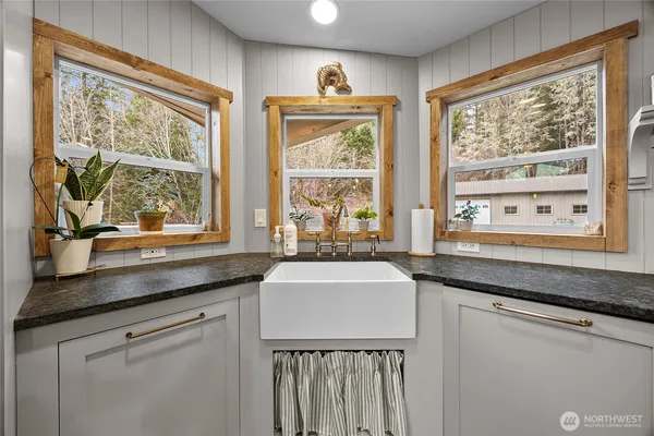 $479,900 | 185 Wilderness Drive, Randle, WA 98377