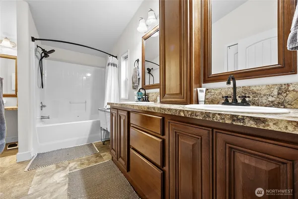 $479,900 | 185 Wilderness Drive, Randle, WA 98377