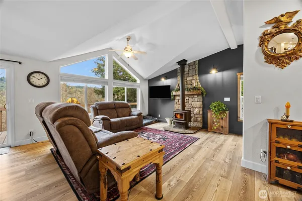 $479,900 | 185 Wilderness Drive, Randle, WA 98377