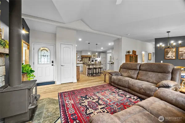 $479,900 | 185 Wilderness Drive, Randle, WA 98377