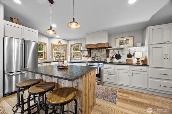 $479,900 | 185 Wilderness Drive, Randle, WA 98377