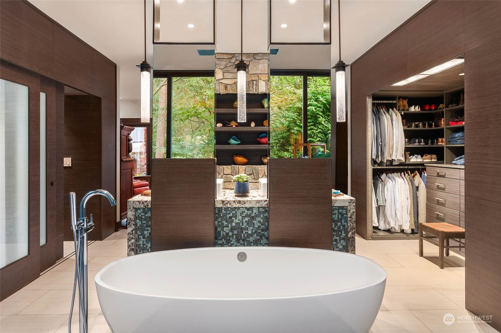 10618 Northeast 155th Place Bothell, WA 98011 - Photo 38 of 40 a bathroom with a tub and window