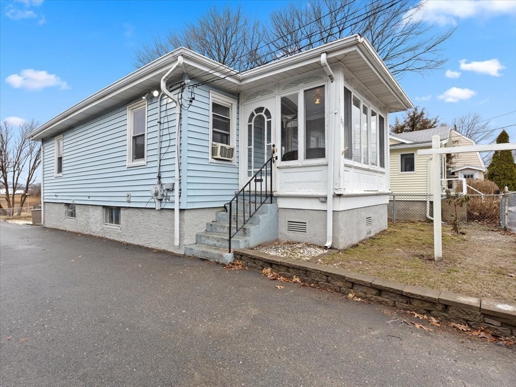173 Rhoda Street Quincy, MA 02169 - Photo 1 of 17