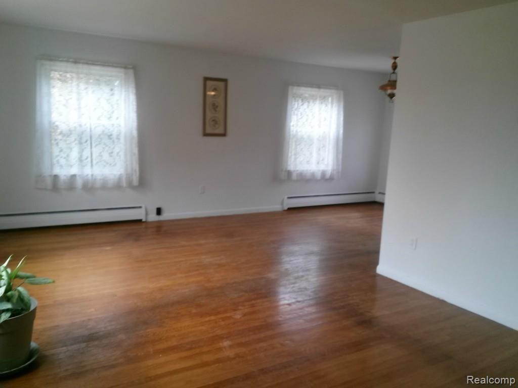 5146 Lippincott Road Lapeer, MI 48446 - Photo 8 of 26 CAM00402.jpg