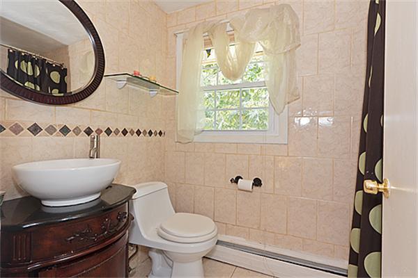 34 Porter Road Chelmsford, MA 01824 - Photo 11 of 14