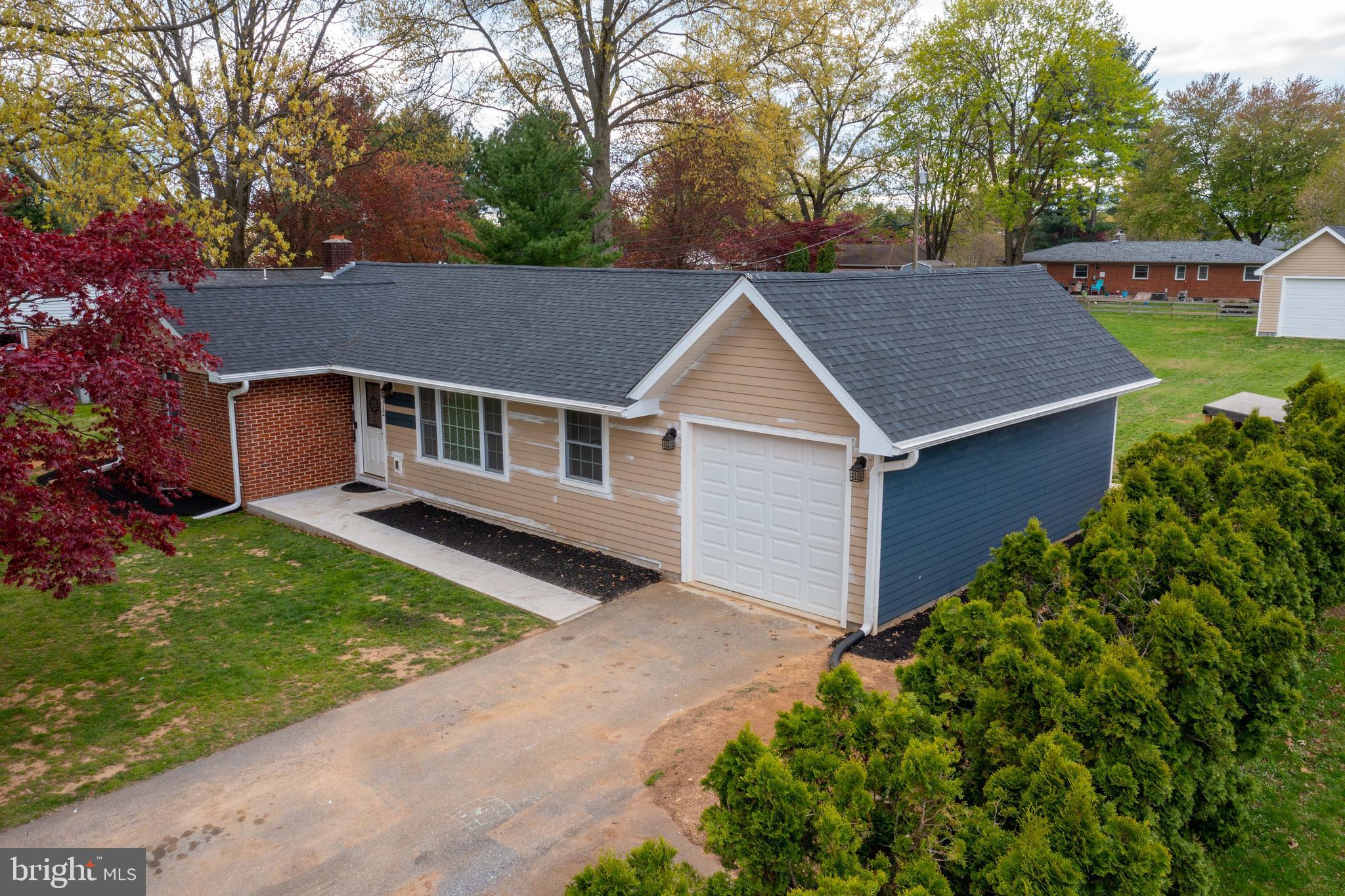 312 Maxson Road Lancaster, PA 17601 - Photo 5 of 59 Gallery Image 5