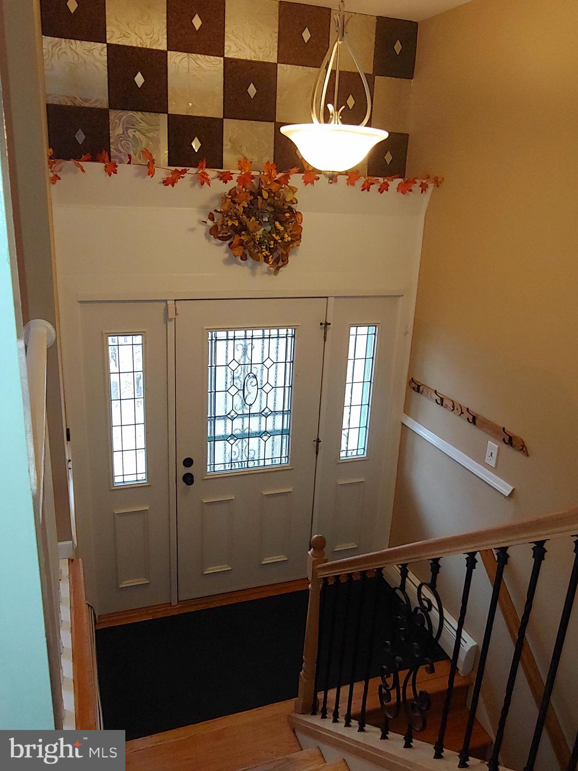 8907 Fort Drive Manassas, VA 20110 - Photo 17 of 34 Entry